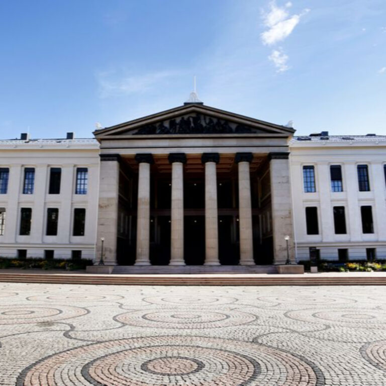 86 – Den engelske trusselen på norske universitet